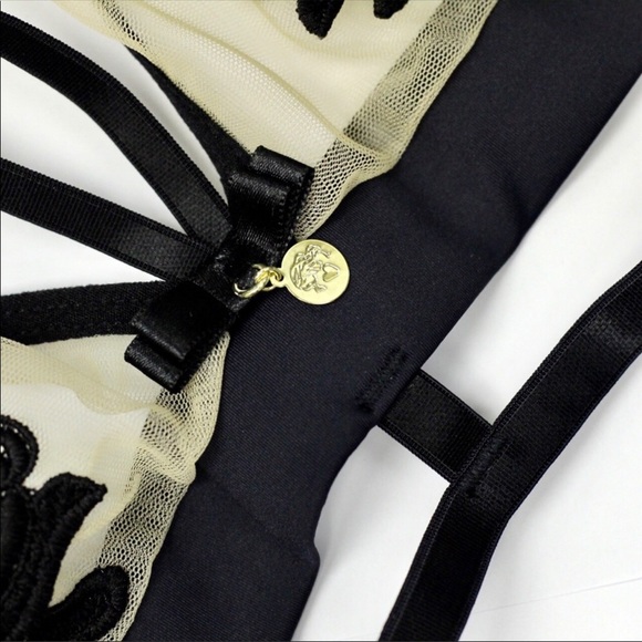 Strappy bra bralette, panty,garter belt - 3 piece - Picture 9 of 16